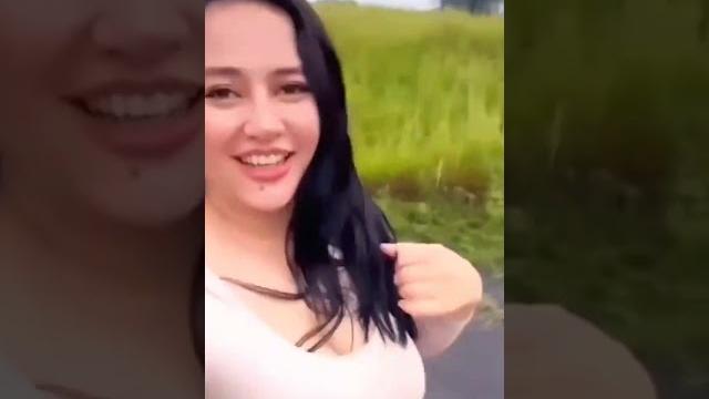 Kak berliana ochi sedang lari pagi Kak berliana ochi sedang lari pagi