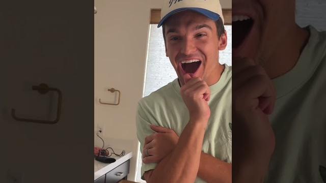 Surprising my husband with my short hair Surprising my husband with my short hair