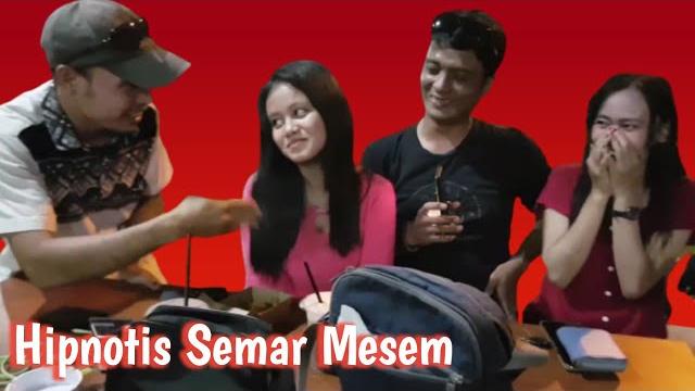 Hipnotis semar mesem cewek sampai buk4 buk44n Hipnotis semar mesem cewek sampai buk4 buk44n