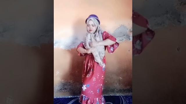 Emak rempong daster halu Emak rempong daster halu