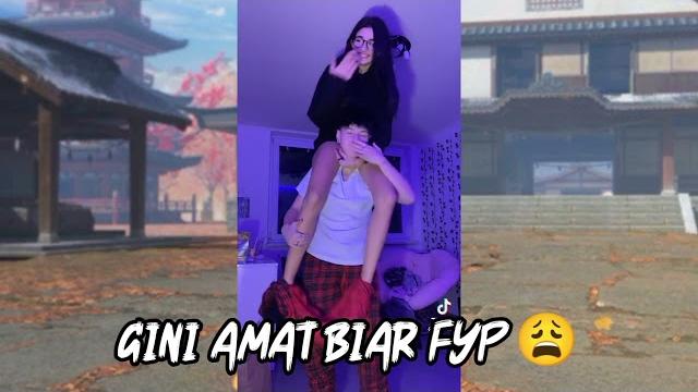 Orang ini ngapain yah buka celana? Orang ini ngapain yah buka celana?