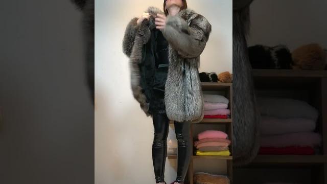 Silver fox fur coat #fur #furcoat Silver fox fur coat #fur #furcoat