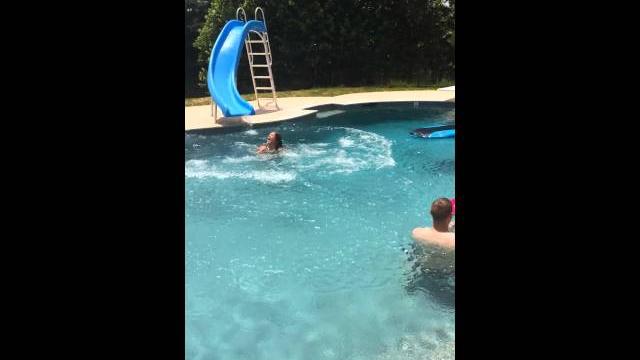 #girlcannotslide#feetintheair#oops #girlcannotslide#feetintheair#oops