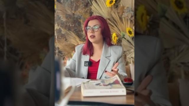 Aristophanes: “aşk öteki yarıyı bulma arayışının adıdır. eksik yarım hasta varlıklarız.” aysen çelik Aristophanes: “aşk öteki yarıyı bulma arayışının adıdır. eksik yarım hasta varlıklarız.” aysen çelik