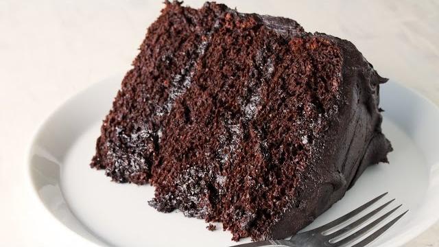How to make the most amazing chocolate cake How to make the most amazing chocolate cake