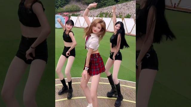 Emergency dance cover #dance #douyin Emergency dance cover #dance #douyin