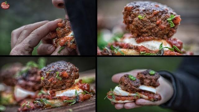 Epic bushcraft meatballs - snowy balls of meat Epic bushcraft meatballs - snowy balls of meat