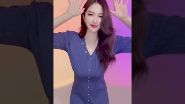 听说天蝎座的女生不好把握_#越南鼓卡点舞_#微胖女生_#扭一扭 听说天蝎座的女生不好把握_#越南鼓卡点舞_#微胖女生_#扭一扭