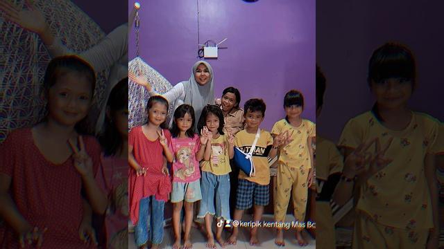 Terima kasih teman teman sudah datang kerumah alvaro #aradanalvaro #keripikkentangmasboy #trending Terima kasih teman teman sudah datang kerumah alvaro #aradanalvaro #keripikkentangmasboy #trending