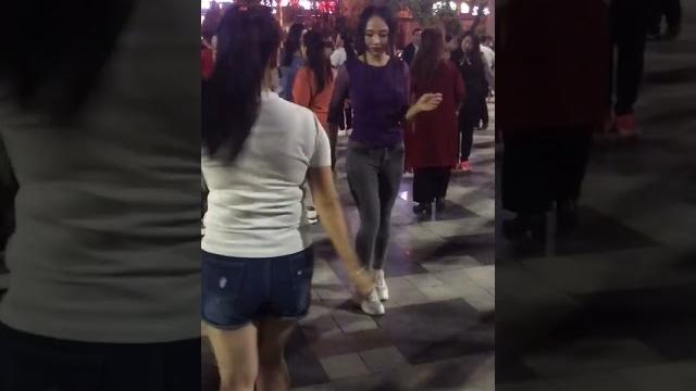 广场的骚妇 这身材太火辣了受不了|广场舞|熟女|骚女|阿姨|少妇| 广场的骚妇 这身材太火辣了受不了|广场舞|熟女|骚女|阿姨|少妇|