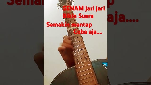 Senam jari jari....bikin suara....smakin mantap...coba aja. #guitar #bebek #andy #beyonce #angin Senam jari jari....bikin suara....smakin mantap...coba aja. #guitar #bebek #andy #beyonce #angin