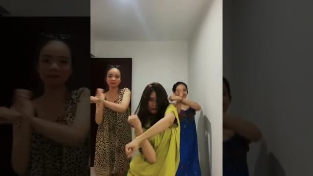 Goyang pargoy daster siap tempur #viraltiktok Goyang pargoy daster siap tempur #viraltiktok