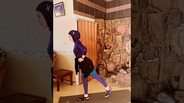 Intip cewek jilbob sexy fitnes Intip cewek jilbob sexy fitnes
