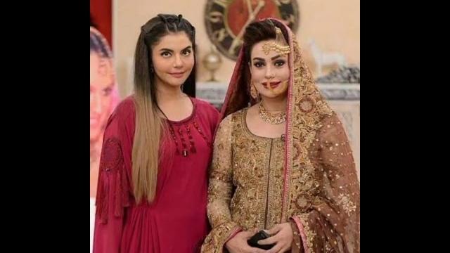 Good morning pakistan host nida yasir beautiful old pics with friends & family #goodmorningpakistan Good morning pakistan host nida yasir beautiful old pics with friends & family #goodmorningpakistan