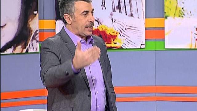 Какой нужен массаж при кривошее? - доктор комаровский Какой нужен массаж при кривошее? - доктор комаровский