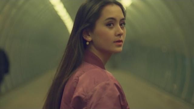 Mad world - tears for fears (cover by jasmine thompson) Mad world - tears for fears (cover by jasmine thompson)