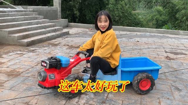娜娜和秋子童心未泯,在型男家玩起了小满的车子,好开心 娜娜和秋子童心未泯,在型男家玩起了小满的车子,好开心