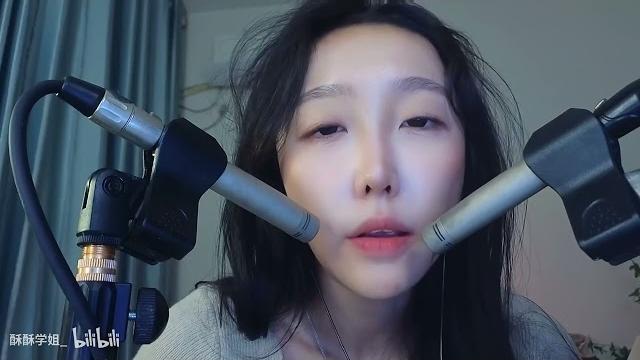 酥酥学姐 快速弹舌asmr舔耳福利#评论区更多福利 酥酥学姐 快速弹舌asmr舔耳福利#评论区更多福利