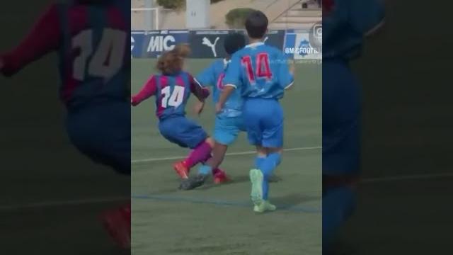 Fode diallo the la masia wonder kid Fode diallo the la masia wonder kid