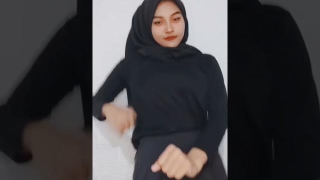 Lia hijabers cewek cantik Lia hijabers cewek cantik
