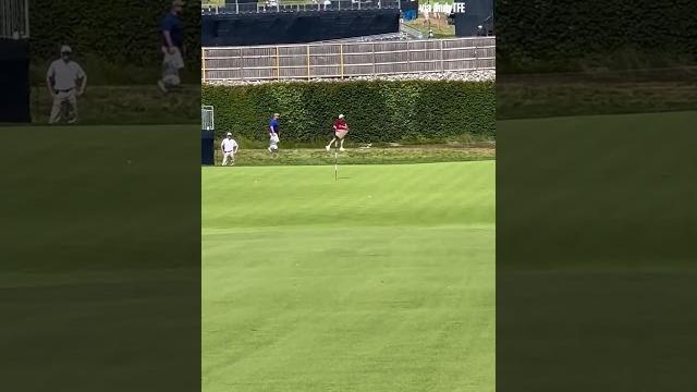 Hitting a putter from 122 yards at oakmont! Hitting a putter from 122 yards at oakmont!