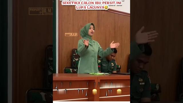 Calon istri lupa lagunya, prajurit tni ini malah diam² mengetawainya #tni #tniindonesia #bravo Calon istri lupa lagunya, prajurit tni ini malah diam² mengetawainya #tni #tniindonesia #bravo