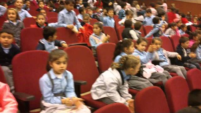 Hatice ulug i̇lkokulu tiyatro gösterisi Hatice ulug i̇lkokulu tiyatro gösterisi