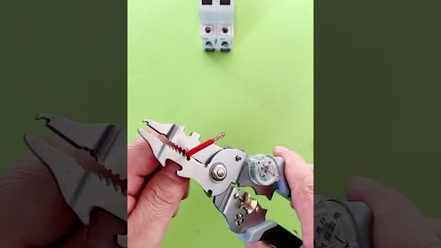 Have you ever used a wire stripper like this? a multi-purpose plier with an electrical test function Have you ever used a wire stripper like this? a multi-purpose plier with an electrical test function