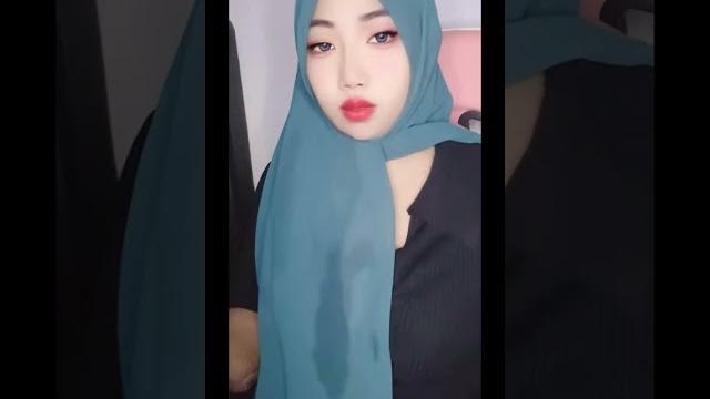 Main air liur sampe jilbab basah.! Main air liur sampe jilbab basah.!