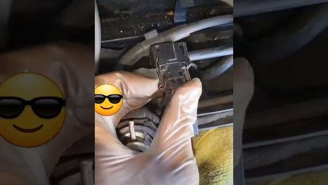 Change a fuel injector in vw beetle 2.0 Change a fuel injector in vw beetle 2.0