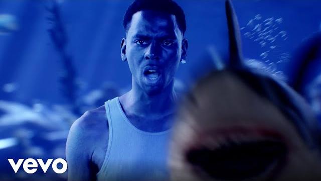 Young dolph - talking to my scale (official video) Young dolph - talking to my scale (official video)