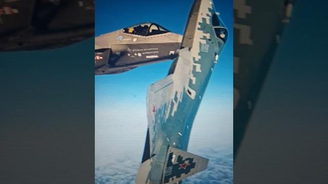 Пилот су-57 задом перехватил ф35 нато #shorts Пилот су-57 задом перехватил ф35 нато #shorts