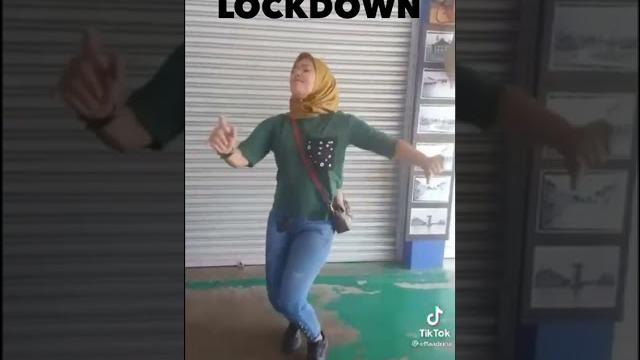 Awek dance girl dance..tarian Awek dance girl dance..tarian
