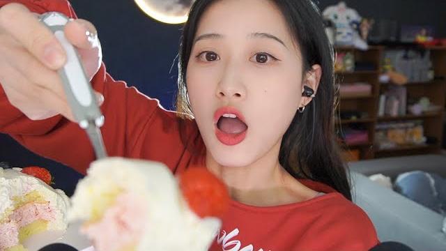 【中文asmr】帮你一起庆祝生日!(喂食 【中文asmr】帮你一起庆祝生日!(喂食