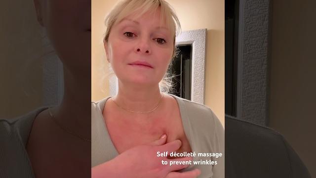 Décolleté massage at vera pelle european skin spa #facemassage #facial #antiaging #buccal #natural Décolleté massage at vera pelle european skin spa #facemassage #facial #antiaging #buccal #natural