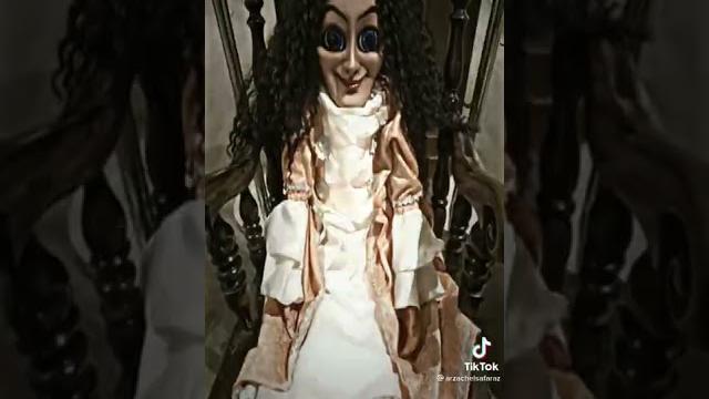 Annabelle vs sabrina Annabelle vs sabrina