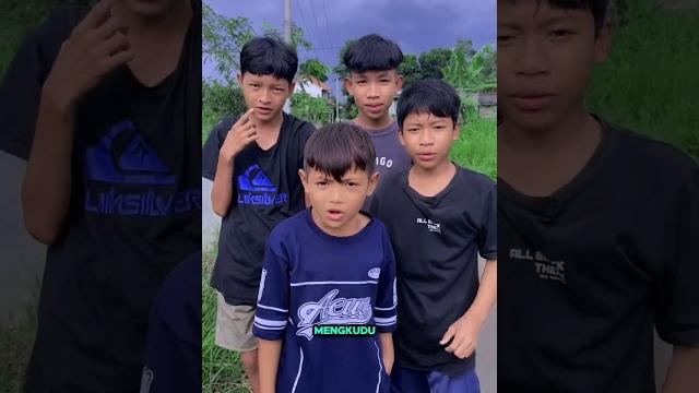 Akhirnya angga kalah sama fajar adu pantun gombal #shotr #masukberanda #vidiohiburan #lucu #komedi Akhirnya angga kalah sama fajar adu pantun gombal #shotr #masukberanda #vidiohiburan #lucu #komedi
