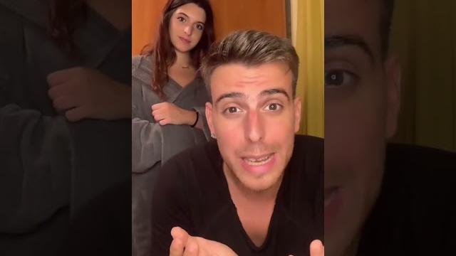 La mia ragazza si spoglia in un video La mia ragazza si spoglia in un video