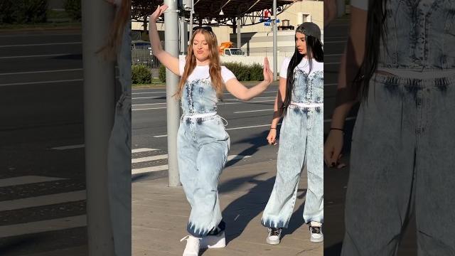 Dance trend dum tek | music: poli - dum tek Dance trend dum tek | music: poli - dum tek