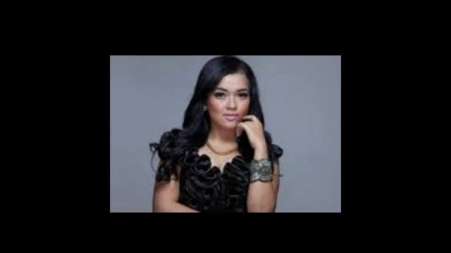 Goyang pompa clara gopa bikin heboh Goyang pompa clara gopa bikin heboh