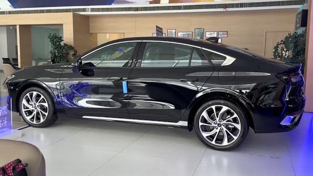 New ford mondeo in-depth walkaround New ford mondeo in-depth walkaround