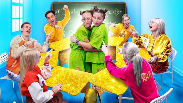 Des jumeaux pauvres dans une école chic Des jumeaux pauvres dans une école chic