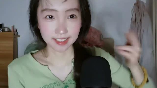 Yidan的窝窝 玩舌头付费福利asmr舔耳助眠#评论区更多福利 Yidan的窝窝 玩舌头付费福利asmr舔耳助眠#评论区更多福利