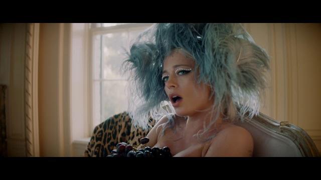 Caroline vreeland - stay drunk with me Caroline vreeland - stay drunk with me
