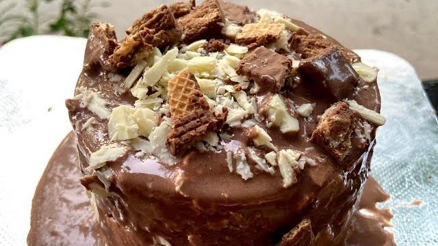 Pull me up cake | trending cake Pull me up cake | trending cake