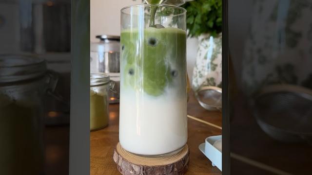 Iced matcha latte Iced matcha latte