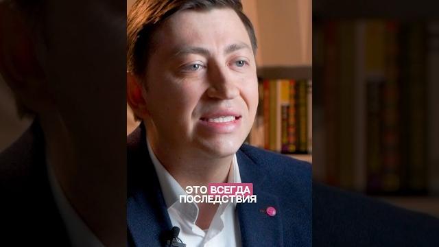 Почему болит живот во время месячных? Почему болит живот во время месячных?