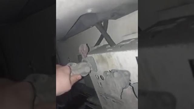 Сцепка и расцепка тягача с полуприцепом Сцепка и расцепка тягача с полуприцепом