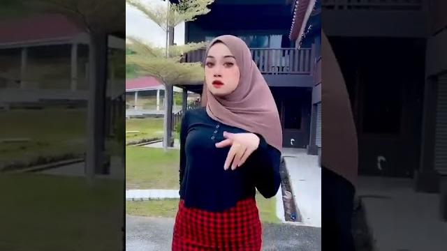 Laila sabella #tiktokviral #goyang #jedagjedug #dance #tiktokvideo #awektiktok #malaysia Laila sabella #tiktokviral #goyang #jedagjedug #dance #tiktokvideo #awektiktok #malaysia