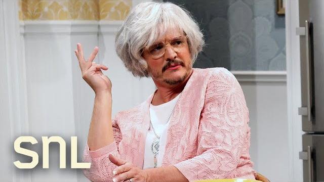 Protective mom - snl Protective mom - snl